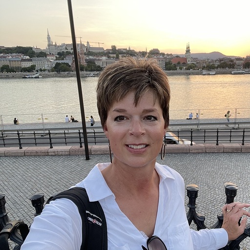 Profile photo for Beth Manning