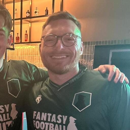 Profile photo for Ian