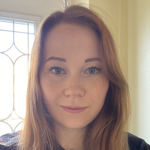 Profile photo for Molly Le Dune